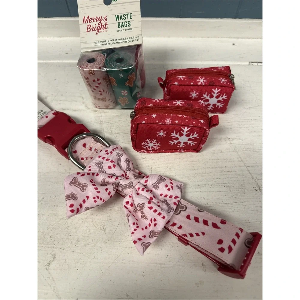 LOT Merry Bright Holiday Dog Collar Waste Bags and Holders‎ Christmas XL 18-28